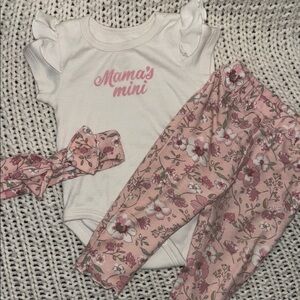 Mama's Mini 3pc Floral Baby Set - Bodysuit, Leggings & Headband